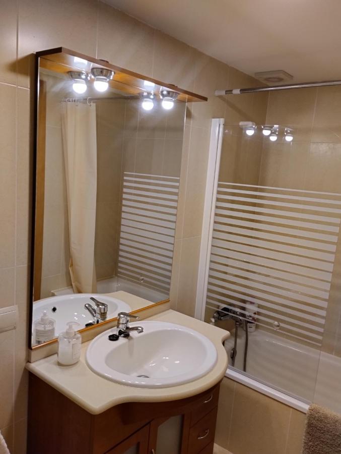 Apartamentos Canana De Vega Flix Екстер'єр фото