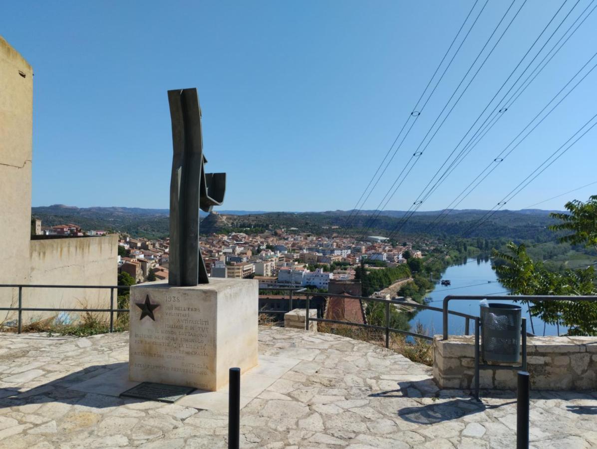 Apartamentos Canana De Vega Flix Екстер'єр фото