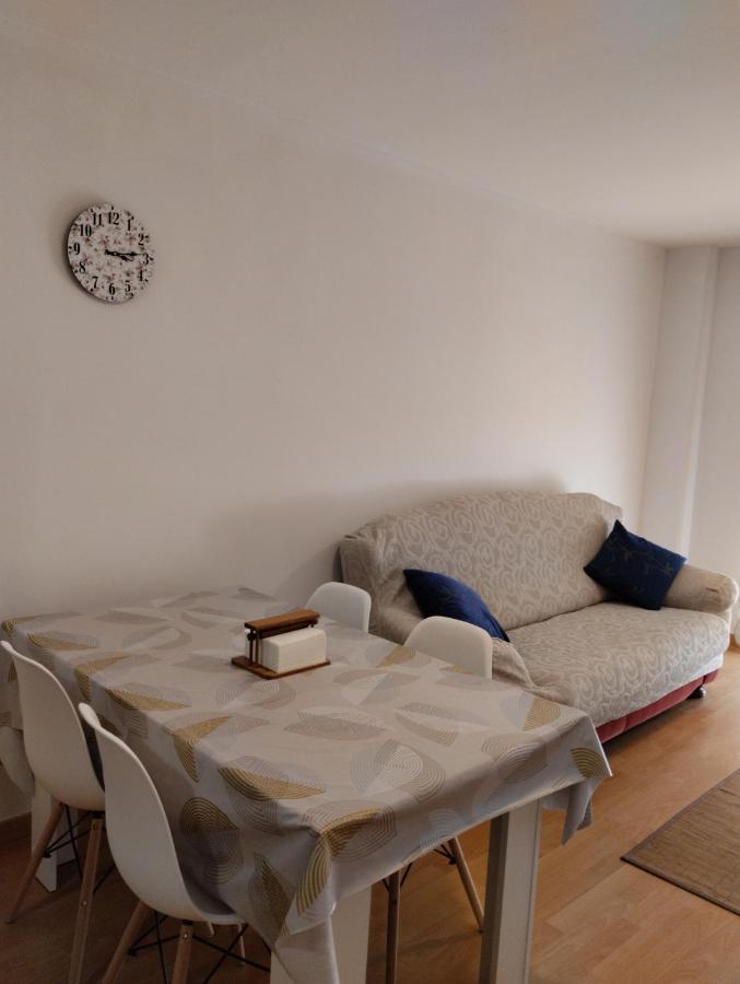 Apartamentos Canana De Vega Flix Екстер'єр фото